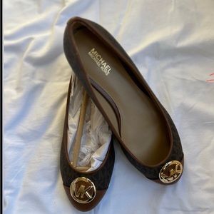Women’s shoes
